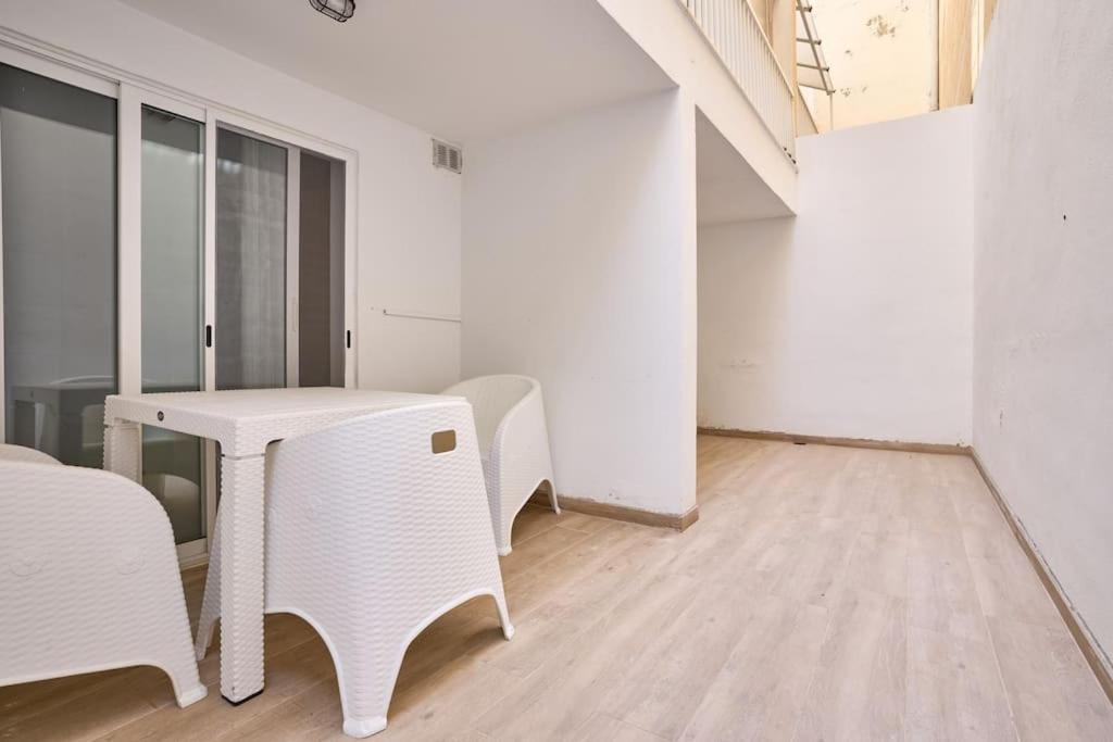 Urban Front - Walking Distance From Paceville And St George Bay Beach Is-Swieqi Exterior photo